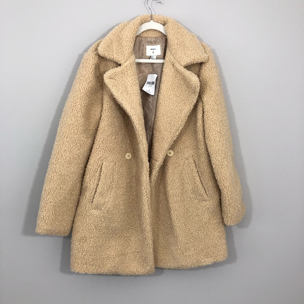 NWT Forever 21 LA Cream Fuzzy Teddy Bear Jacket